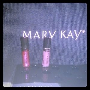 Mary Kay NouriShine Plus Lip Gloss NWT